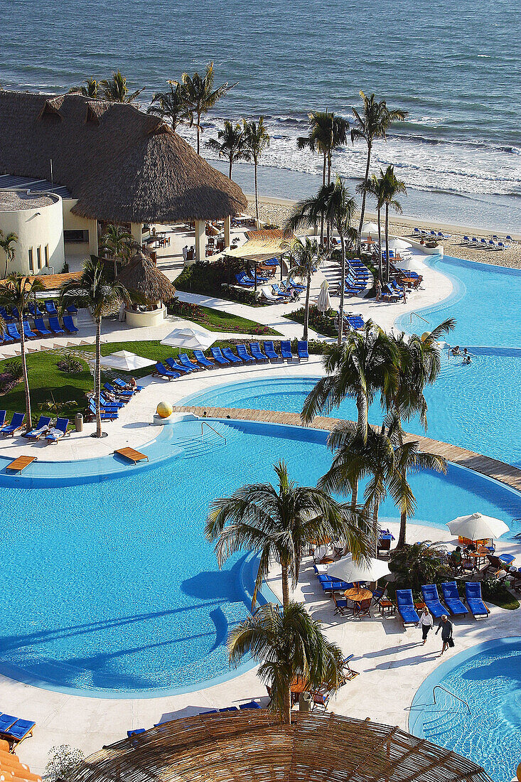 Swimming pool, Hotel Grand Velas, Nuevo Vallarta in Bahia Banderas, near Puerto Vallarta. Jalisco, Mexico