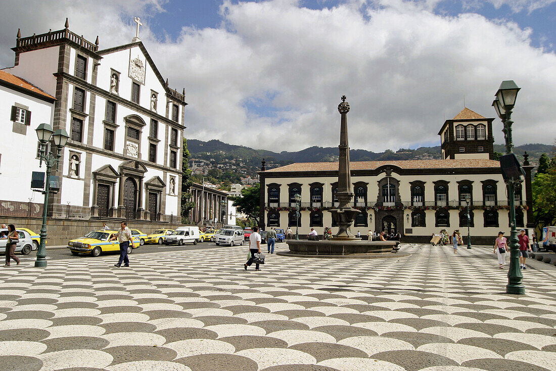 Colégio dos Jesuitas church and Townhall. Praça do Municipio. Funchal. Madeira. Portugal.