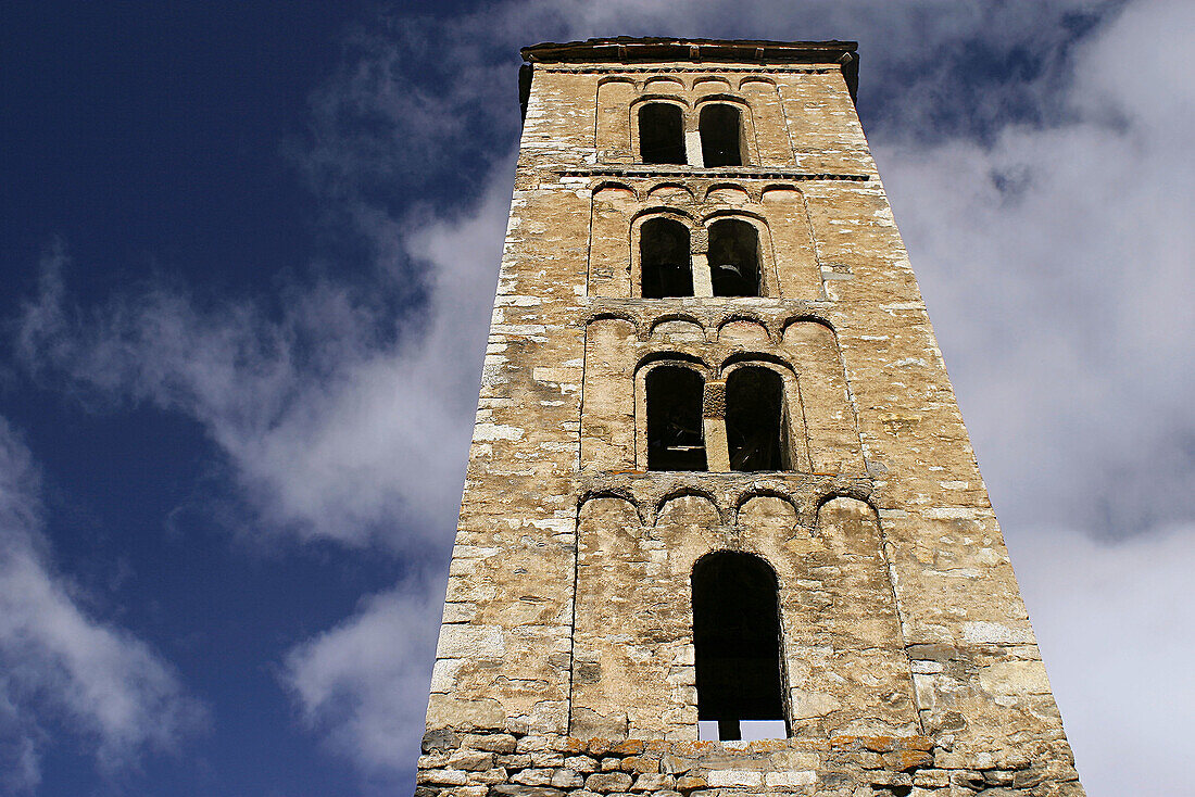 Bell tower. Santa Maria de Taüll. Romanesque church (s. XII). Taüll. Alta Ribagorça. Lleida. Spain