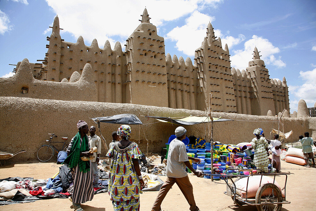 Great Mosque and market, Djenné. Mali