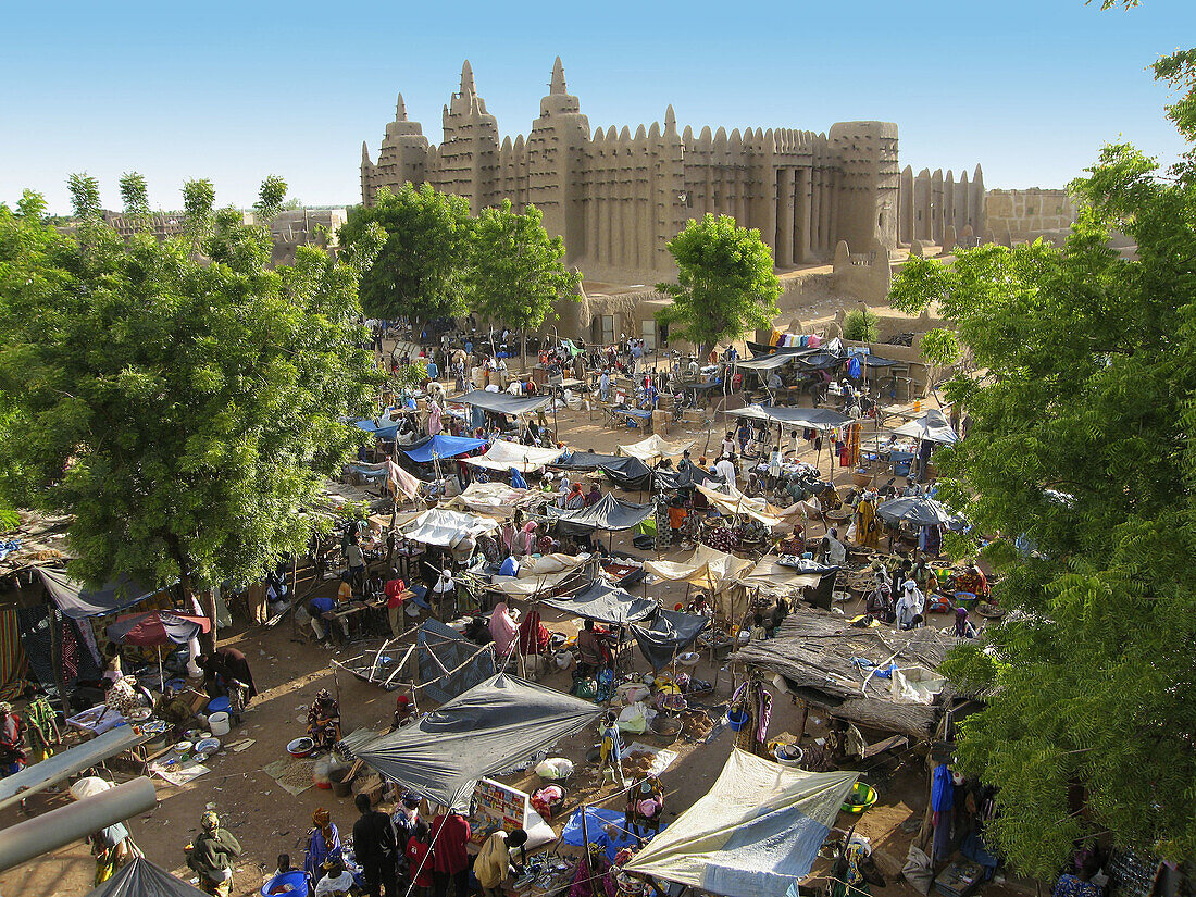 Great Mosque and market, Djenné. Mali