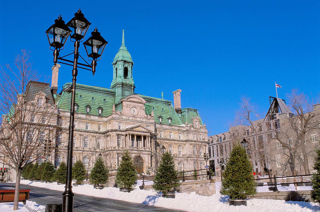 Place Jacques-Cartier and city hall in winter. Montréal. Québec. Canada.