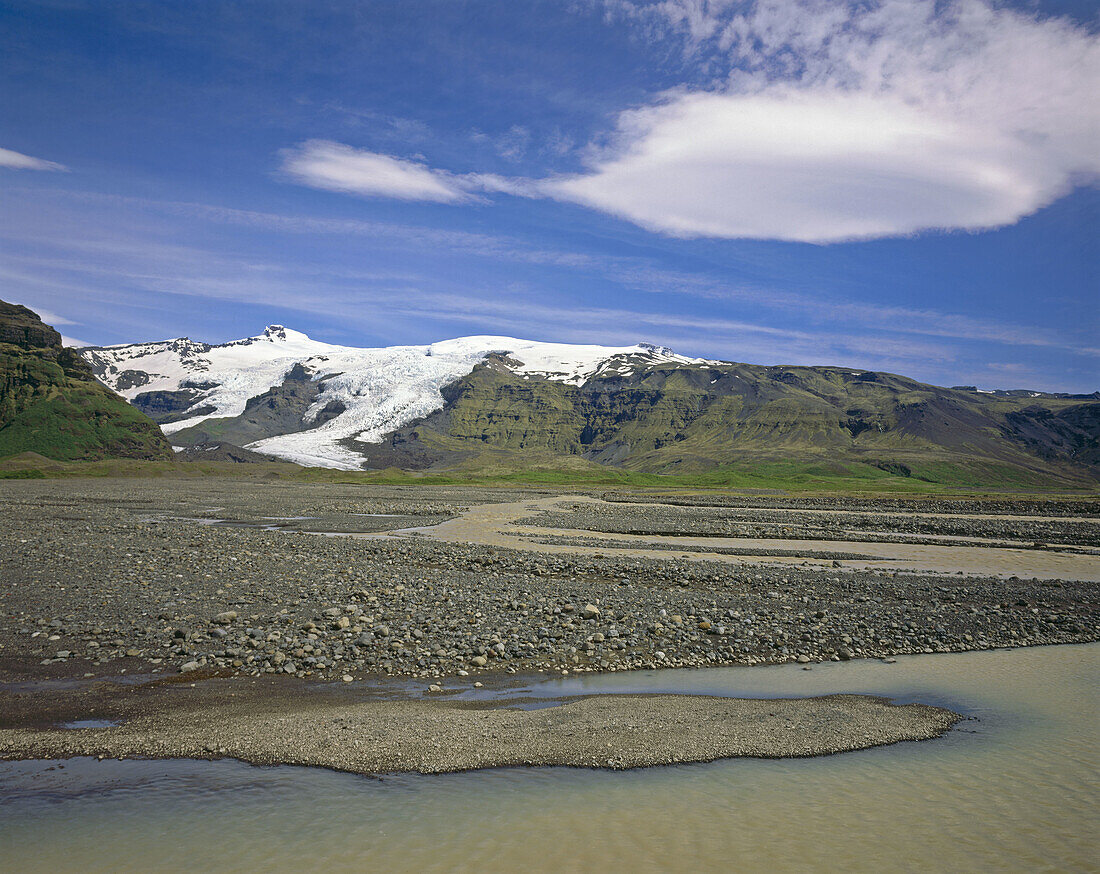 Öræfajökull from Virkisa river, Skaftafell National Park. Iceland