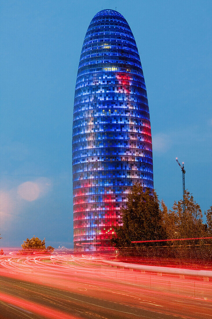 Agbar Tower, Architecture, Barcelona, Building, Buildings, Catalonia, Catalunya, Cataluña, Cities, City, Cityscape, Cityscapes, Color, Colour, Contemporary, Europe, Exterior, Illuminated, Illumination, Jean Nouvel, Light trail, Light trails, Lights, Night