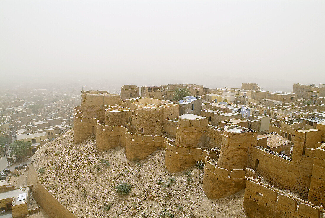Fort, palace, Jailsalmer, Rajasthan, sand storm, India