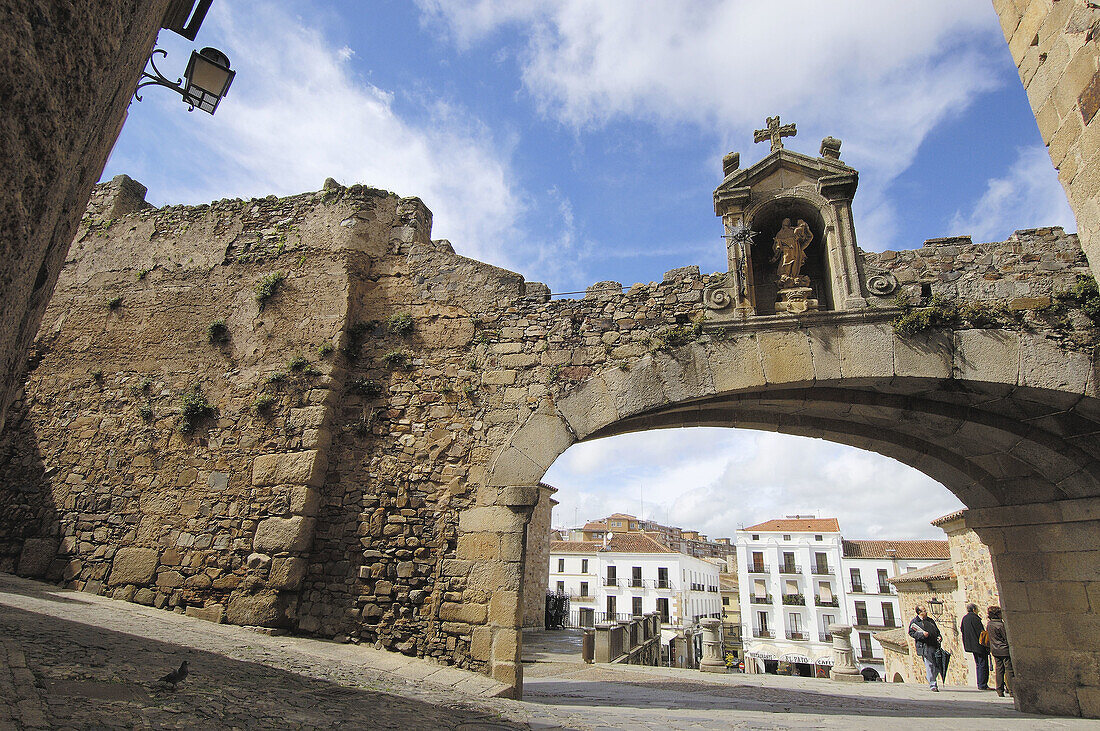 Arco de la Estrella. Caceres. Extremadura. Spain