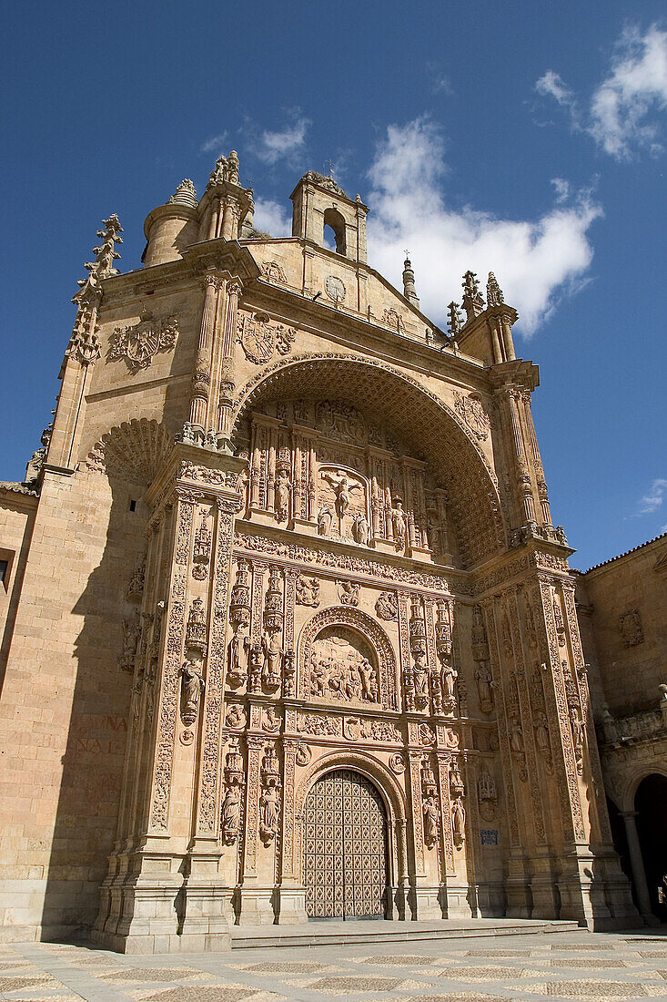 Main front of San Esteban convent (16th century), Salamanca. Castilla-León, Spain