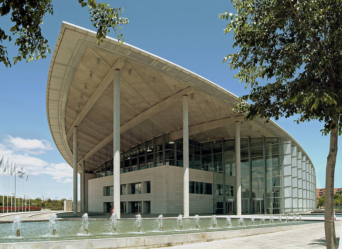 Palacio de Congresos (Convention Center), by Sir Norman Foster, 1994-1998. Valencia. Comunidad Valenciana. Spain