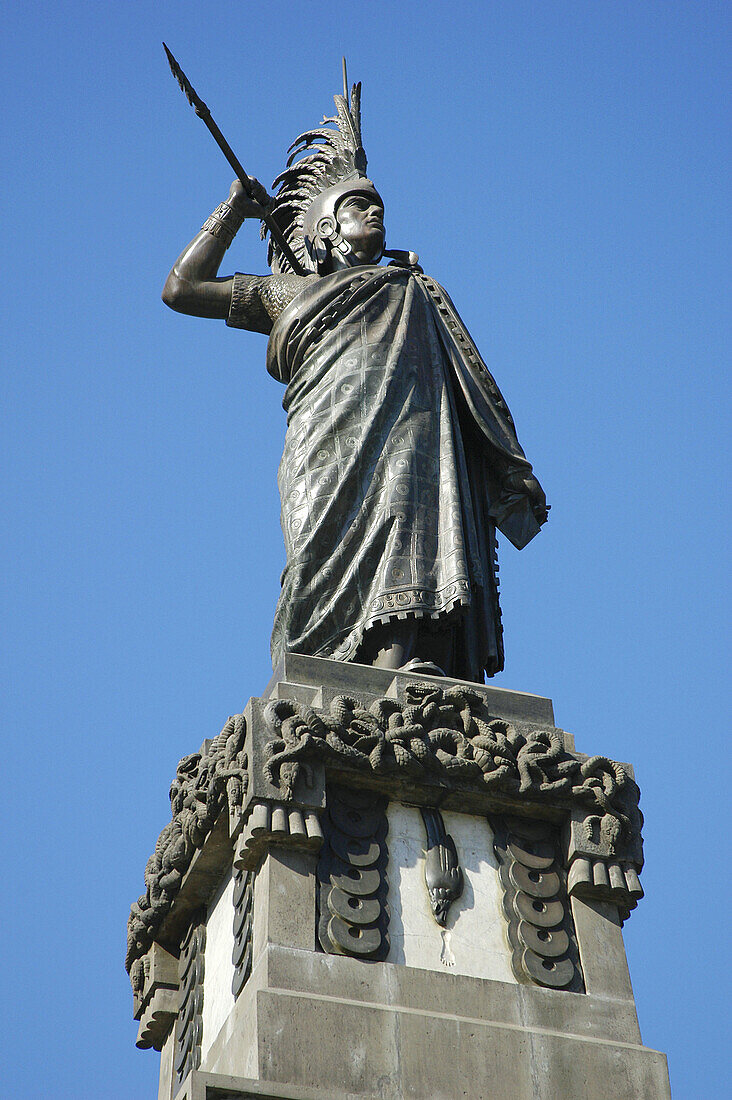Monument to Cuauhtemoc in Avenida de la Reforma. Mexico City, Mexico