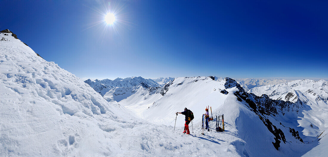 Back-country skiers at Sulzkogel, Kuhtai, Stubai range, Tyrol, Austria