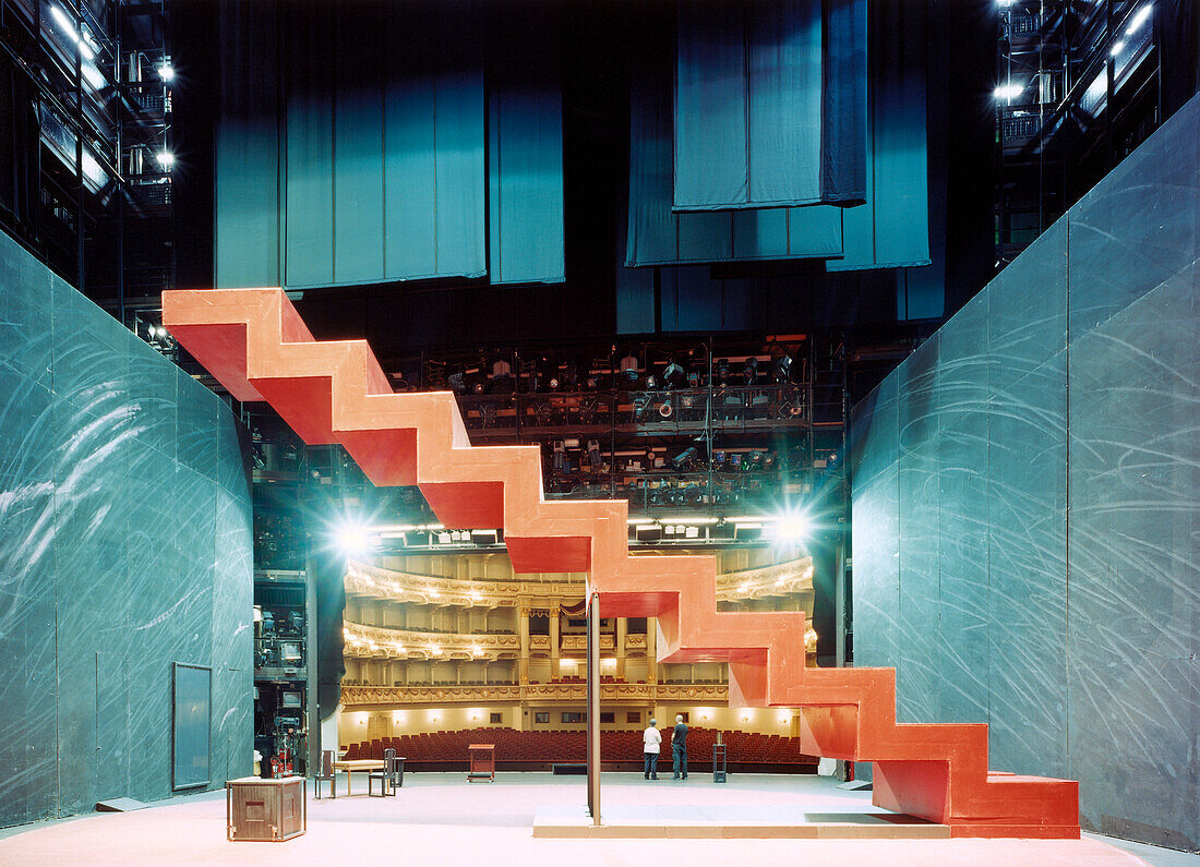 Innenaufnahme der Semperoper, Lichtprobe der Oper Arabella von Richard Strauss, Dresden, Sachsen, Deutschland, Europa