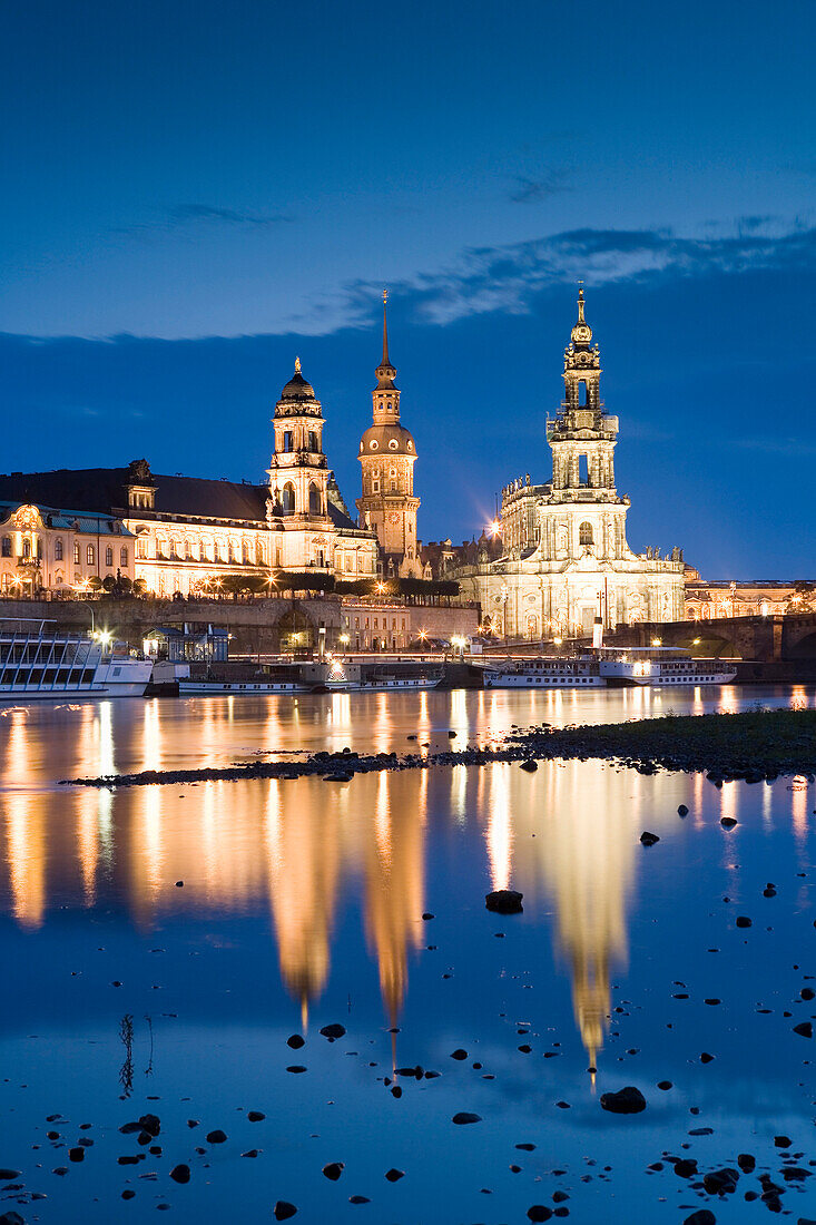 View over river Elbe to Bruhl's Terrace, Dresden Castle, Standehaus and Katholische Hofkirche, Dresden, Saxony, Germany