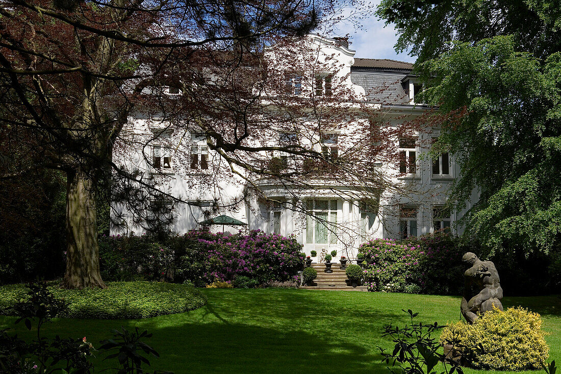 View at a villa at the Elbchaussee and garden, Hamburg, Germany, Europe