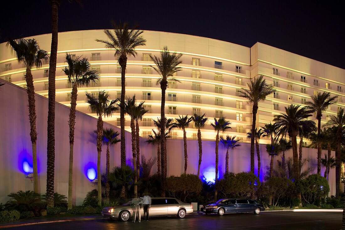 Stretch limousine in front of the Hard Rock Hotel and Casino in Las Vegas, Las Vegas, Nevada, USA