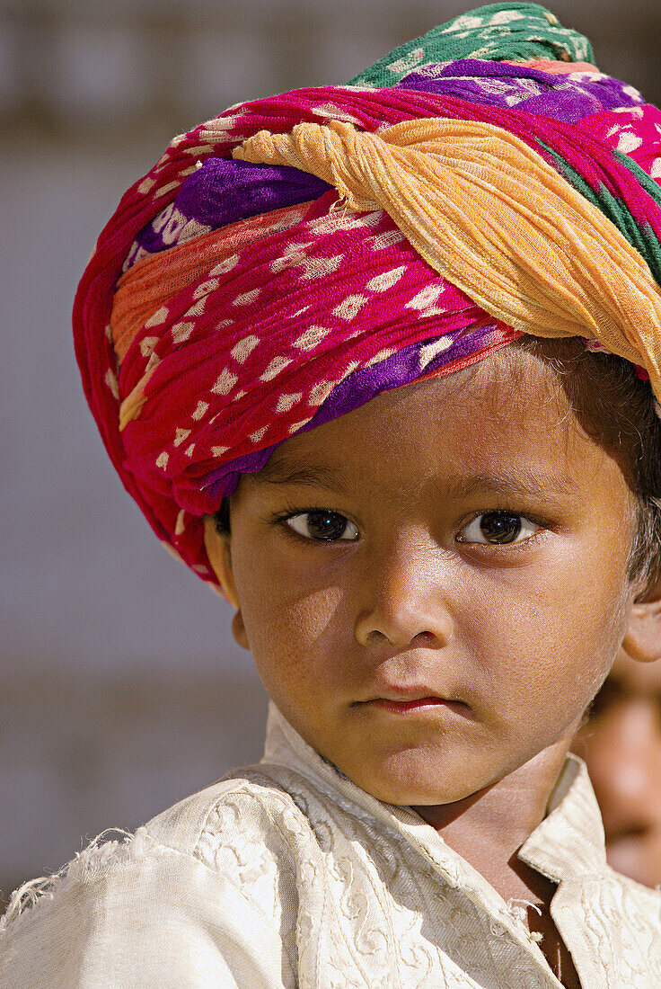 Boy wearing a turban, Jaisalmer Fort, Jaisalmer, Rajasthan, India