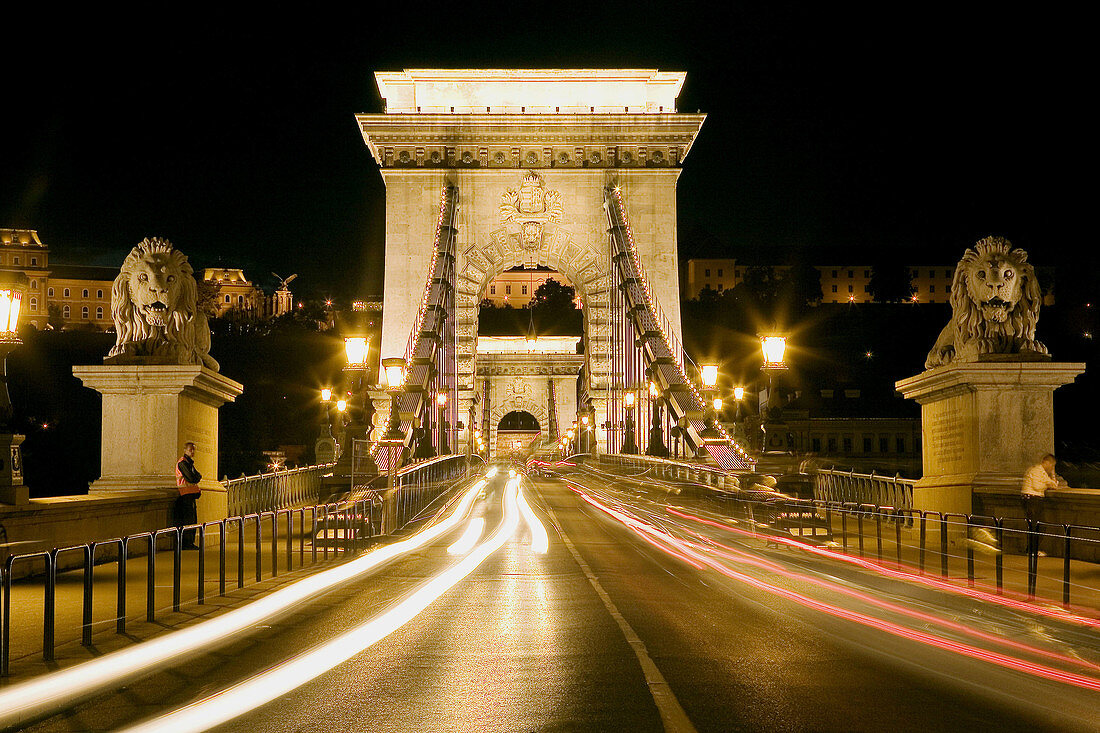 The Chain Bridge. Night. Budapest. Hungary