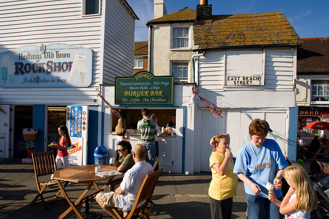 Strassenszene in Hastings, East Sussex, England, Europe