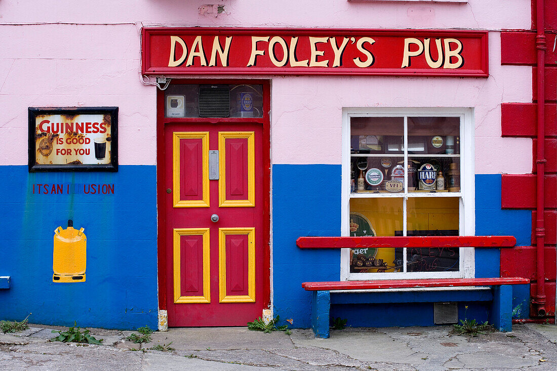 Kneipe, Dan Foley's Pub in Annascaul, County Kerry, Irland Europa