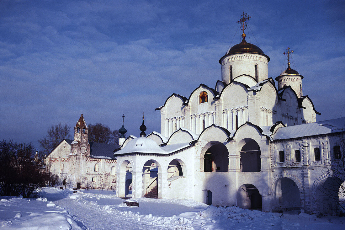 Dormition cathedral in Dormition monastery, XVIth century, Suzdal, Vladimir region, Russia