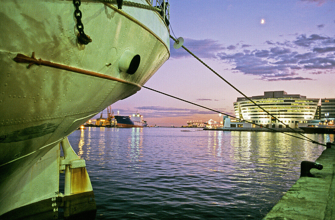 Moll dEspanya, Port Vell with World Trade Centre by Ieoh Ming Pei in background. Barcelona. Catalonia, Spain