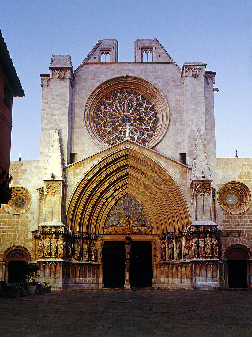 Gothic façade of cathedral (1171-1331), Tarragona. Catalonia, Spain