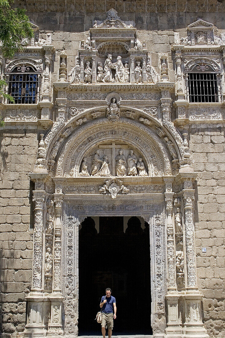 Main entrance to Museo de Santa Cruz founded by Cardinal Pedro González de Mendoza and built in the 16th century by Alonso de Covarrubias, Toledo. Castilla-La Mancha, Spain