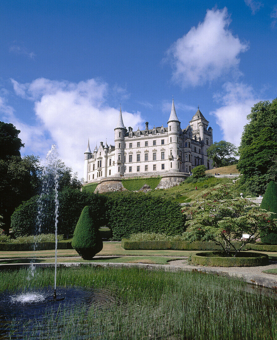 Dunrobin Castle and gardens. Golspie. Highland. Scotland. UK