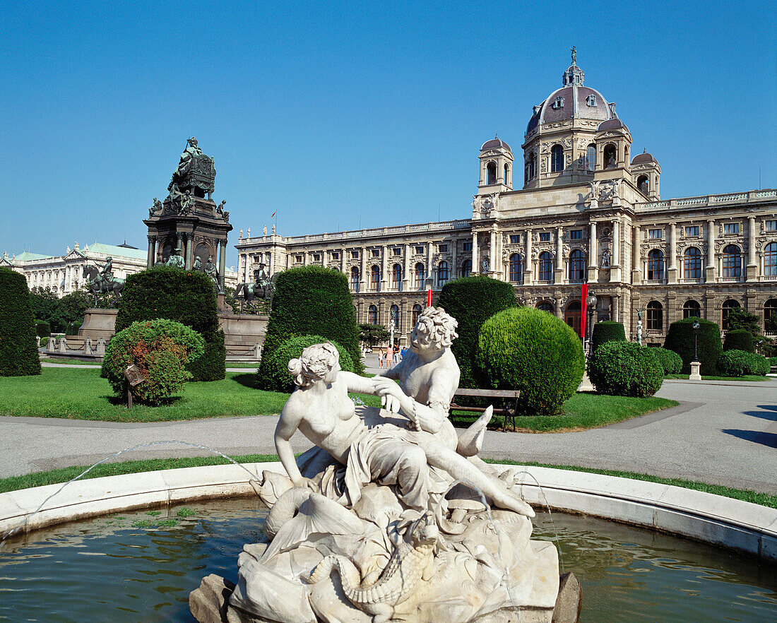 Kunsthistorisches Museum (Museum of Art History) at Maria-Theresien-Platz, Vienna. Austria