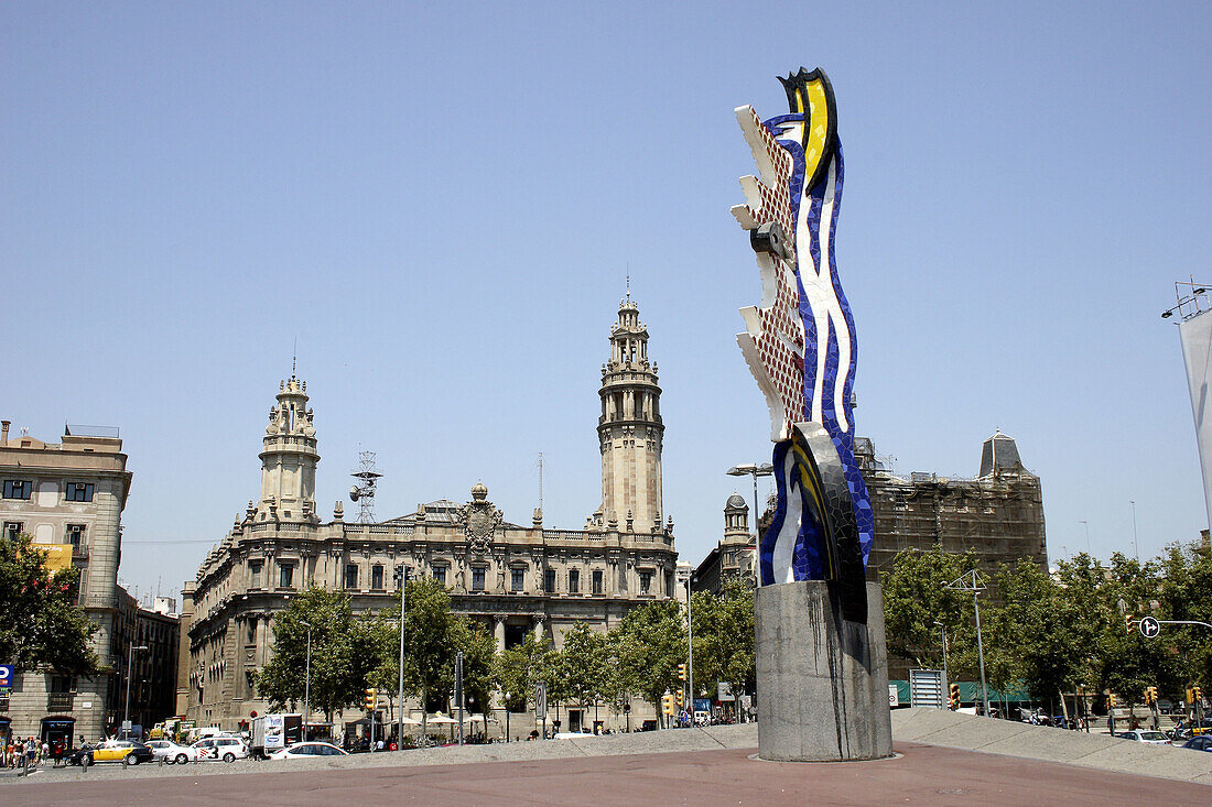 Plaça Antonio López. Central post office building. Head by Roy Lichtenstein (1992). Port Vell. Barcelona. Catalonia. Spain