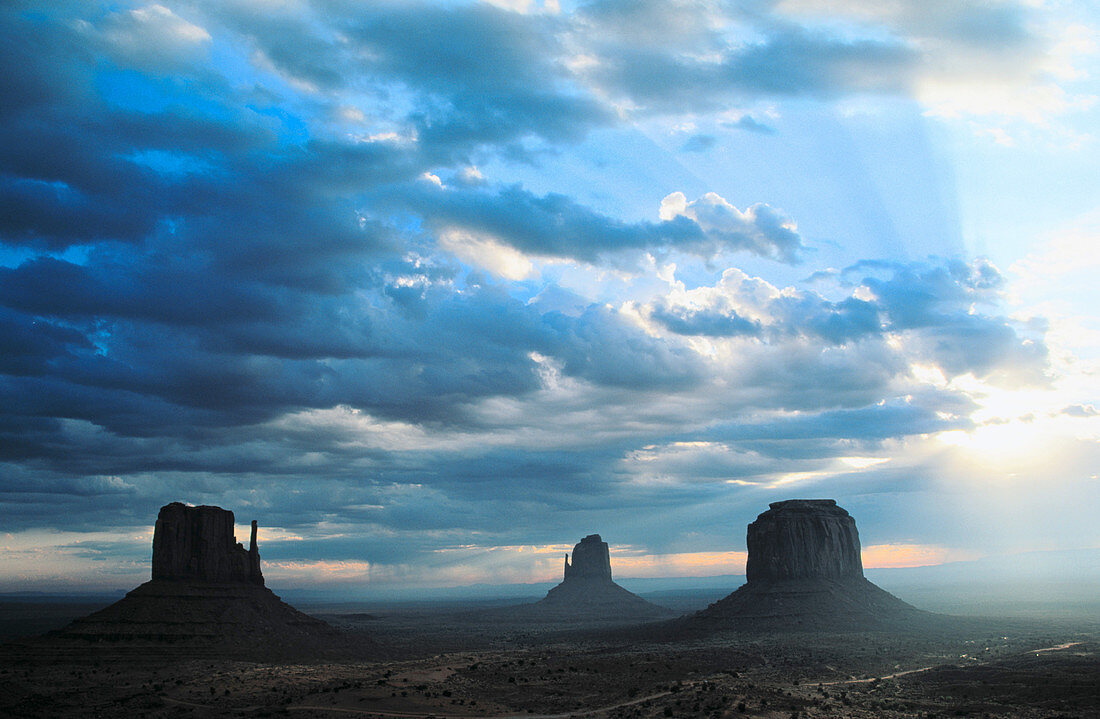 Monument Valley Navajo Tribal Park. Arizona-Utah. USA