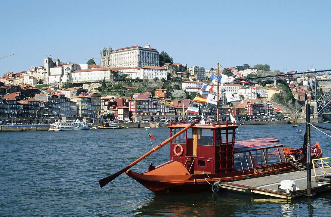 Douro river at Vila Nova de Gaia. Oporto. Portugal