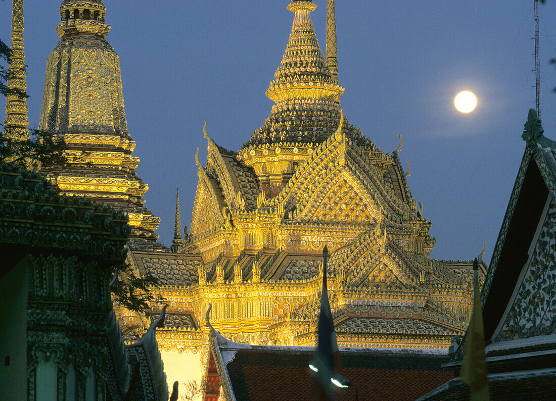 Wat Po with full moon, Bangkok, Thailand