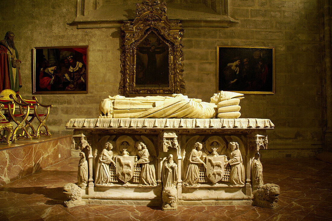 Sepulchre of cardinal Juan de Cervantes, by Lorenzo Mercadante de Bretaña (1453-1458). Capilla de San Hermenegildo. Cathedral of Sevilla. Andalusia, Spain
