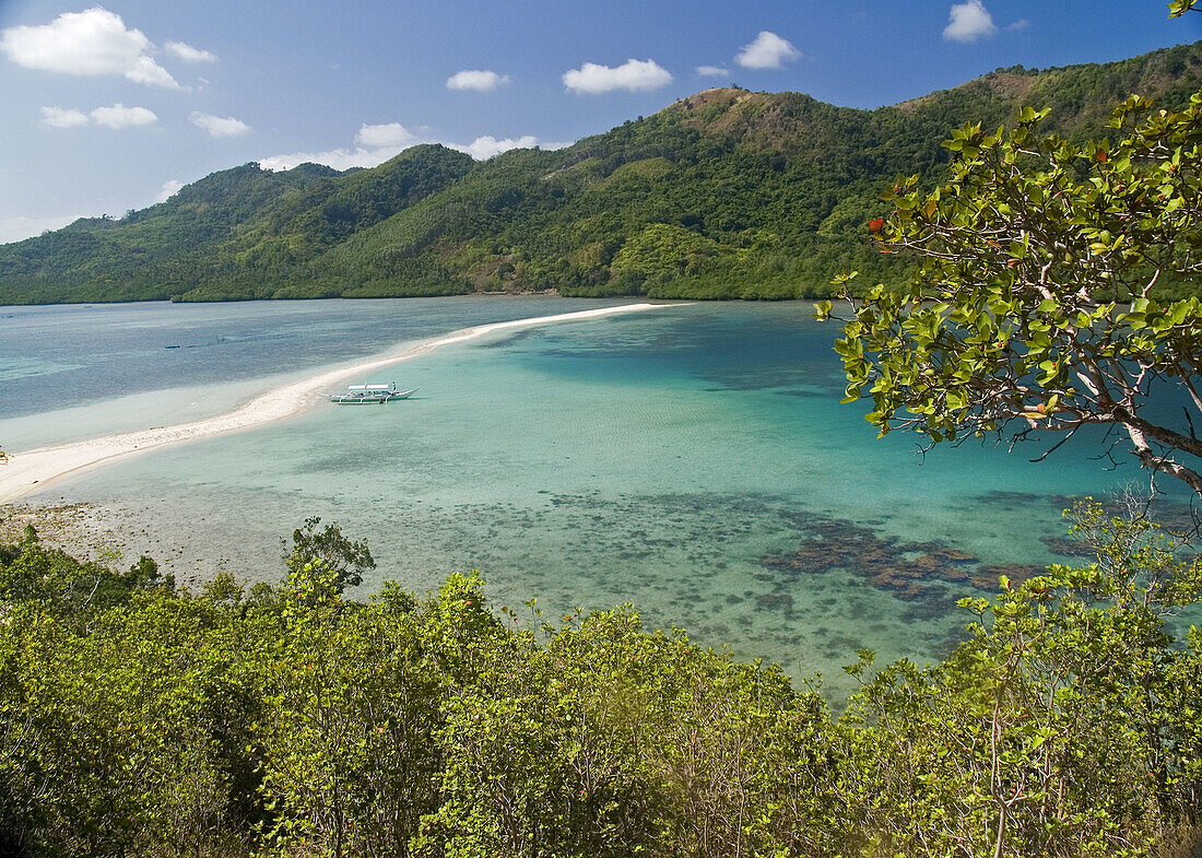 tropical fantasy, beautiful Snake Island in the Bacuit Archipelago, Palawan, Philippines