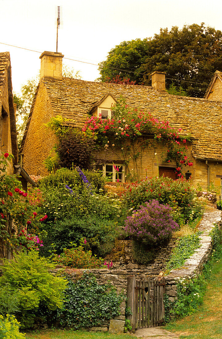 Europe, England, Gloucestershire, Cotswolds, Bibury, Arlington Road