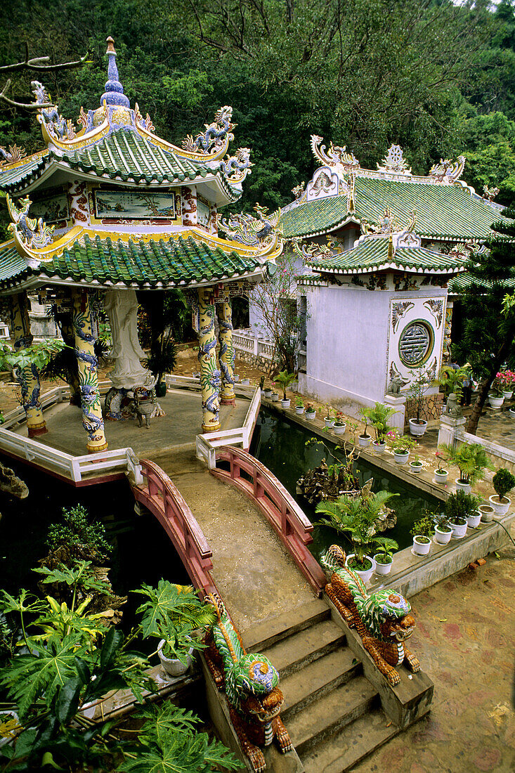 Vietnam. Marble mountain.  Linh Ong Pagoda