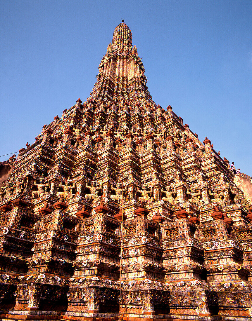 Wat Arun, Temple of Dawn. Bangkok. Thailand.