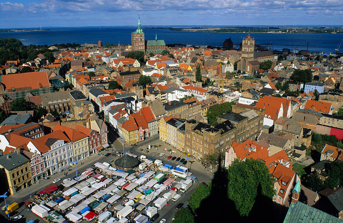 Europe, Germany, Mecklenburg-Western Pomerania, Stralsund, view of the historic centre of town