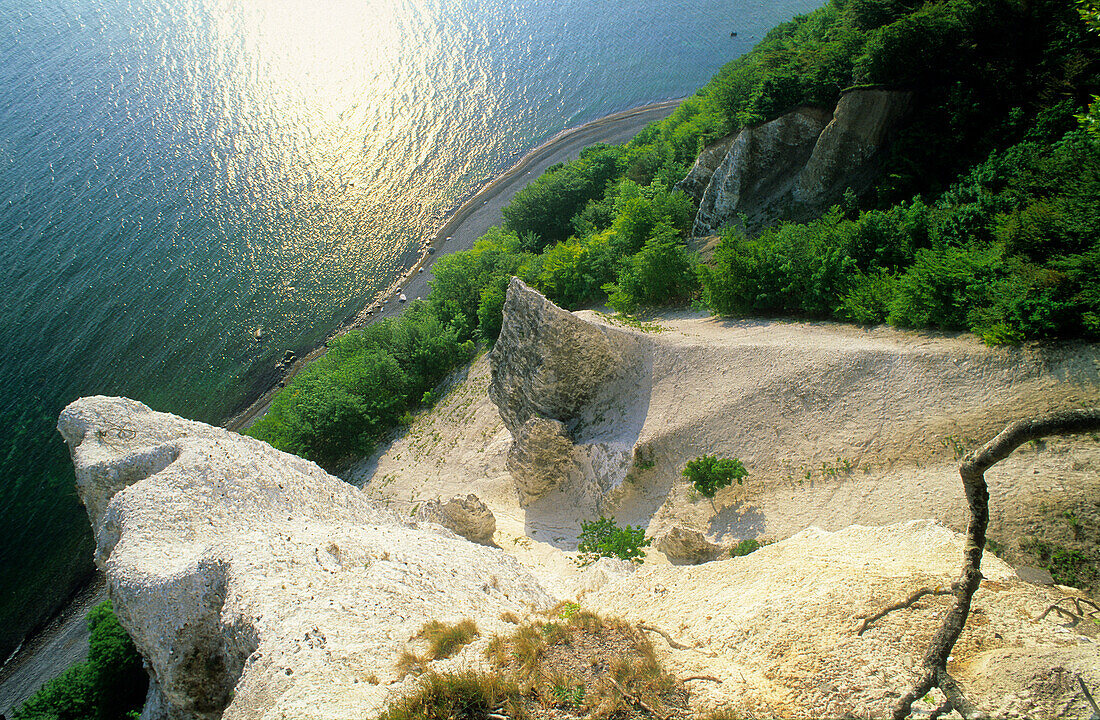 Europe, Germany, Mecklenburg-Western Pomerania, isle of Rügen,  Jasmund National Park, chalk cliffs, Stubbenkammer, view of the Baltic Sea