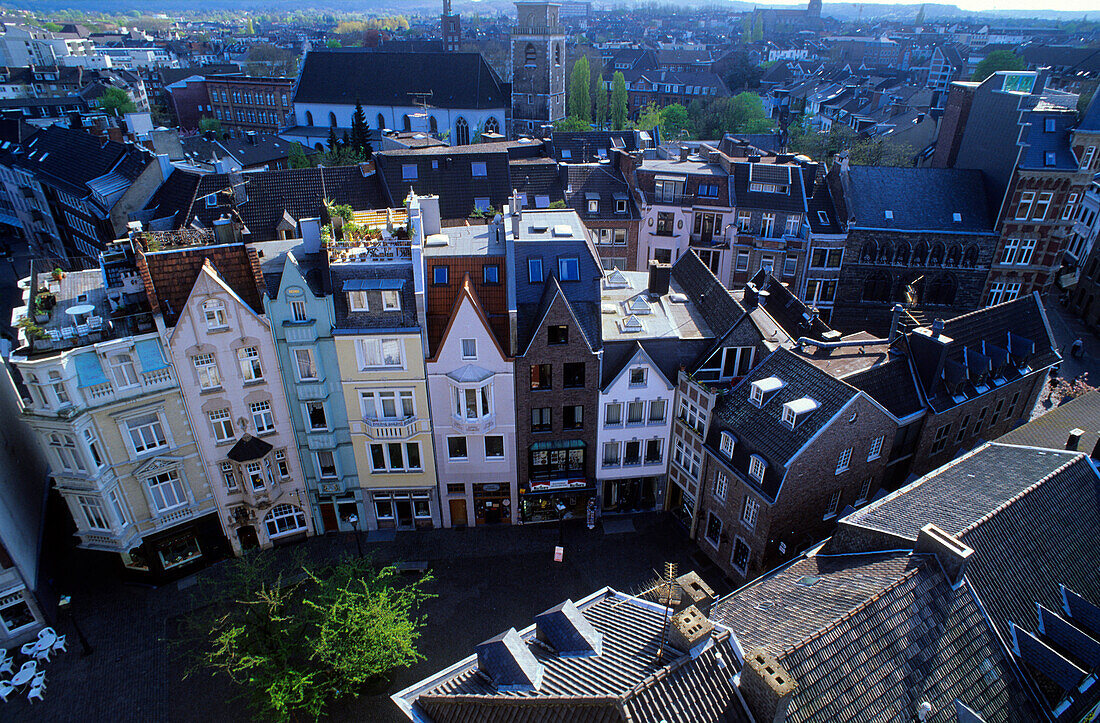 Europa, Deutschland, Nordrhein-Westfalen, Aachen, Blick vom Aachener Dom auf die historische Altstadt