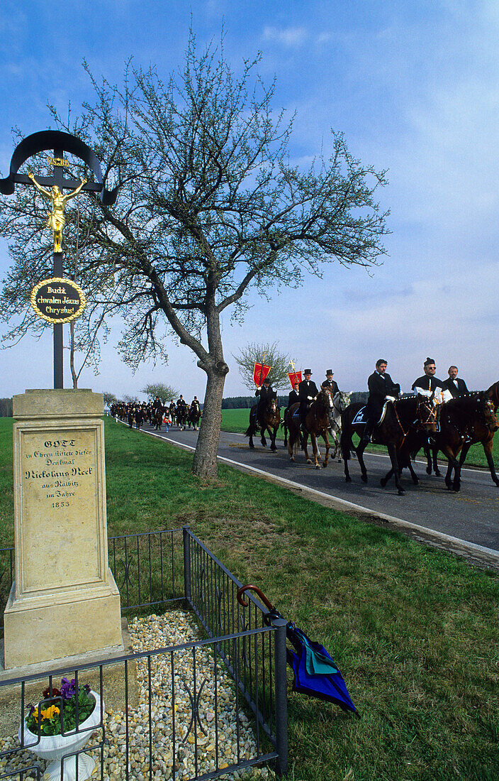 Europe, Germany, Saxony, Sorbs horseriding on Easter near Rablitz