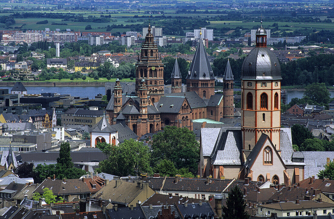 Mainz Cathedral of St. Martin and Church of St. Stephan, Mainz, Rhineland-Palatinate, Germany