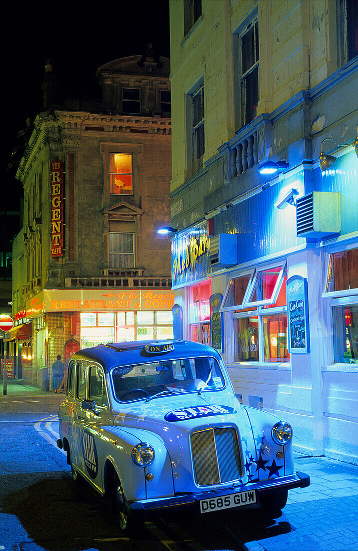 Europe, England, Avon, Weston-Super-Mare, Med Bar