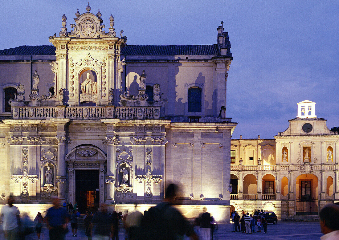 Piazza (square) Duomo. Duomo (cathedral). Lecce, Puglia, Italy.