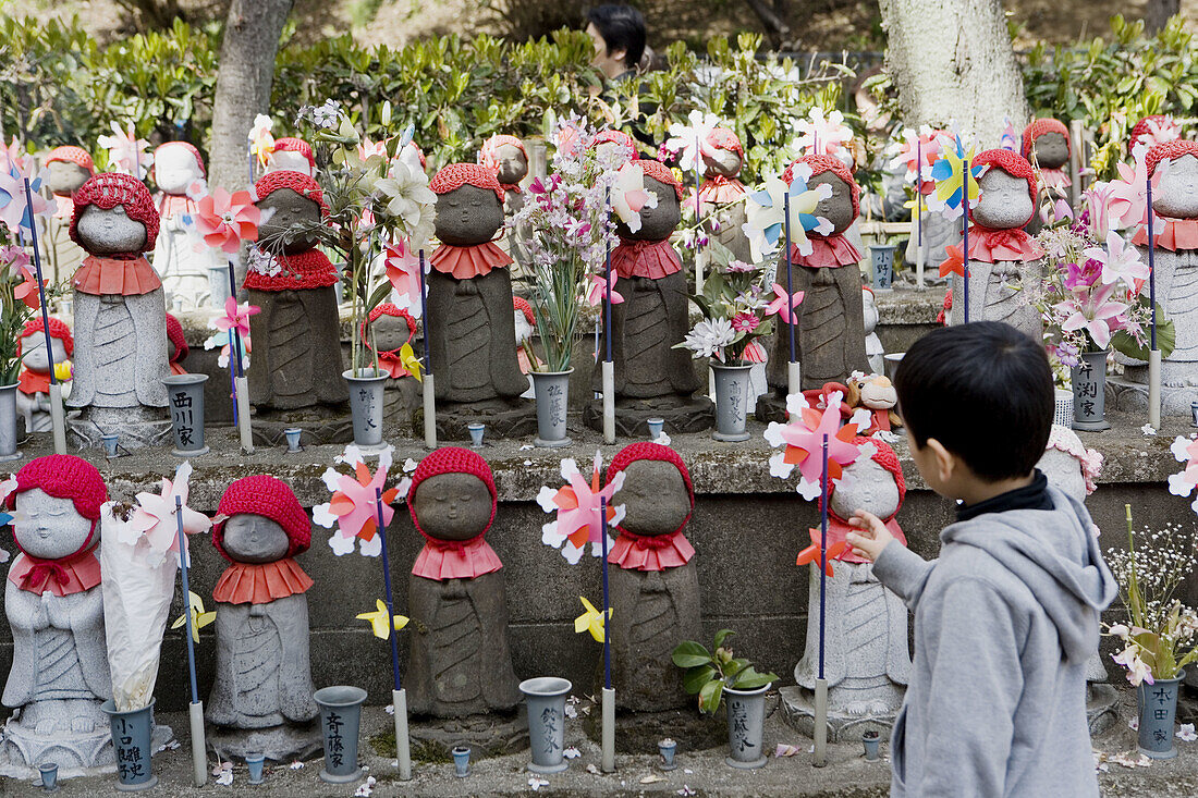 Steles for dead children in the Zojoji shintoist shrine and park  Shiba  Tokyo  Japan