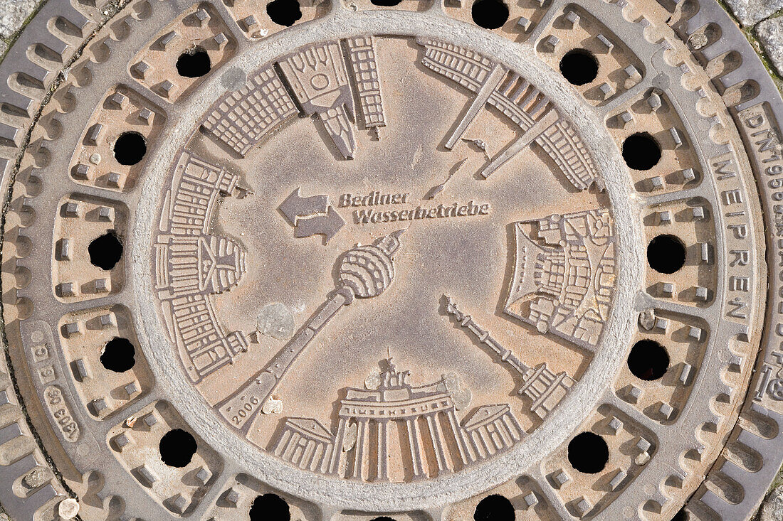 Manhole cover. Berlin, Germany