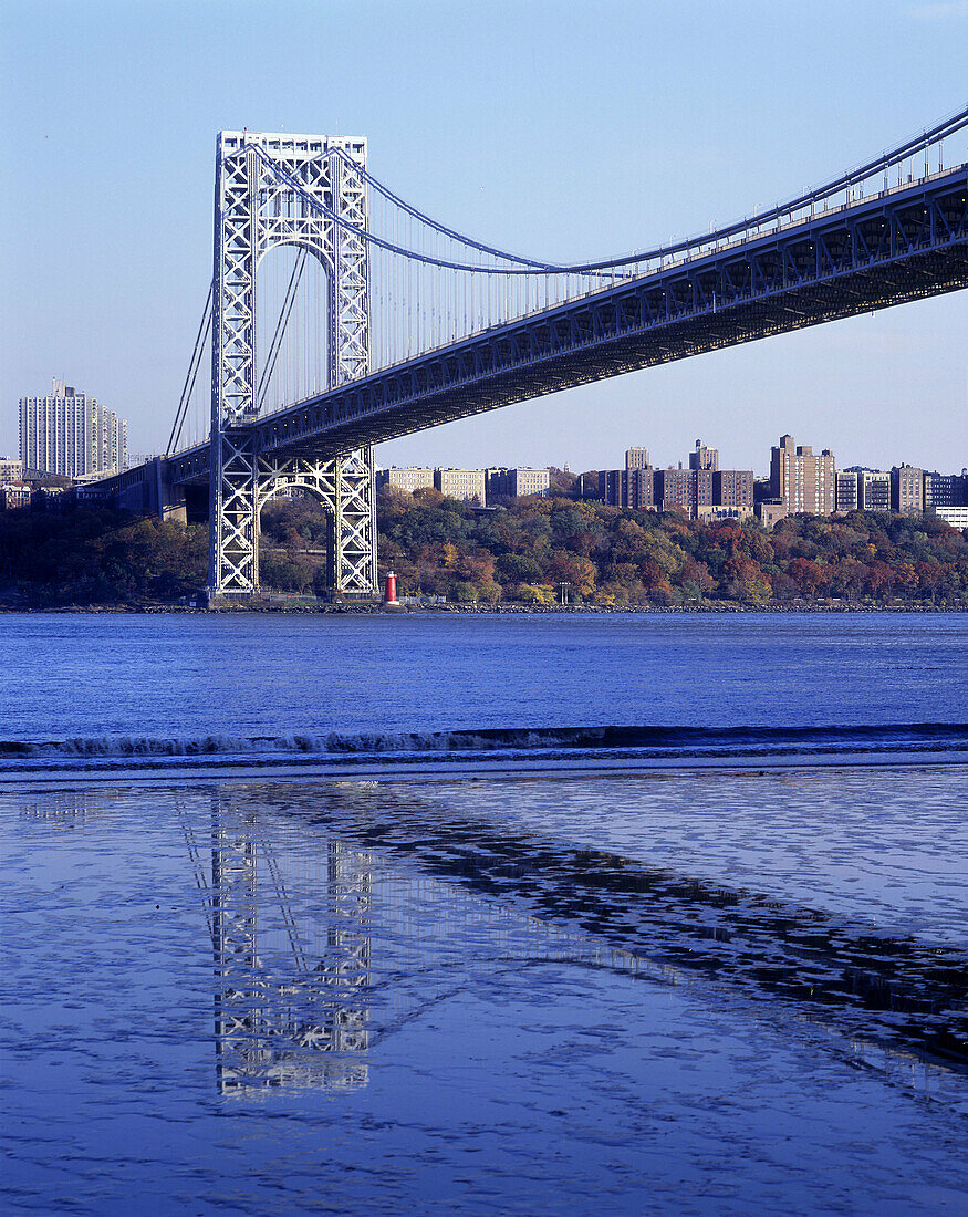 George Washington Bridge, Hudson River, Manhattan, NYC, USA