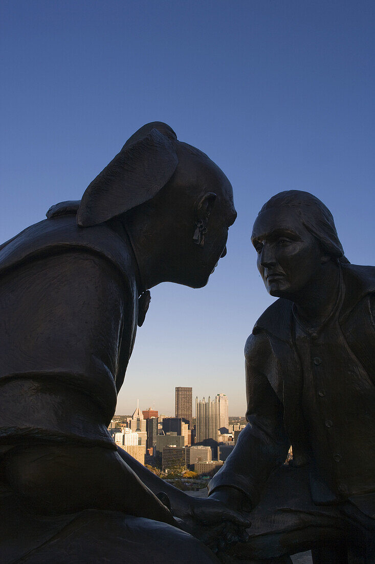 George Washington and chief Guyasuta statue, Pittsburgh, Pennsylvania, USA