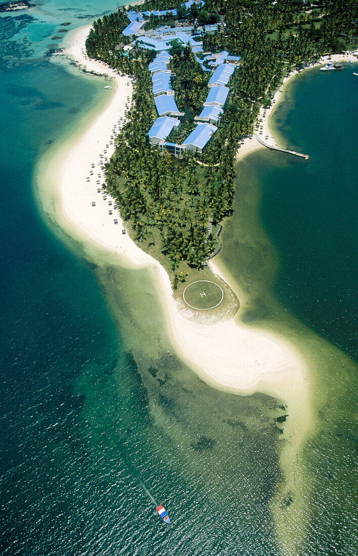 Mauritius Island. East coast. Le Saint Géran Hotel and Lagoon.