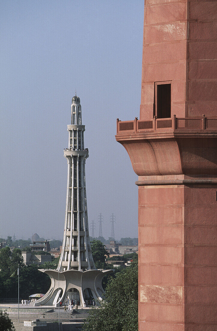 Pakistan, Punjab Region, Lahore, Minar-e-Pakistan